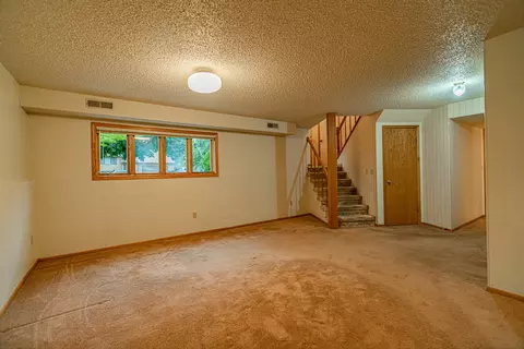 230 Wachter Ave E, Bismarck, ND 58504 photo 37