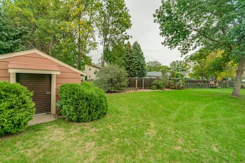 230 Wachter Ave E, Bismarck, ND 58504 photo 10