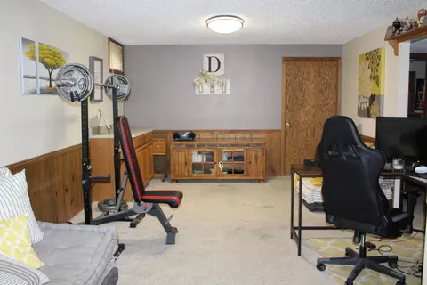 129 E Brandon Dr, Bismarck, ND 58503 photo 23