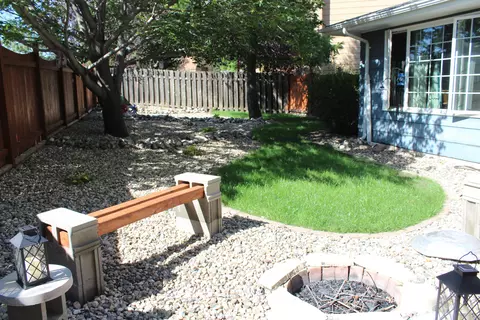 129 E Brandon Dr, Bismarck, ND 58503 photo 2