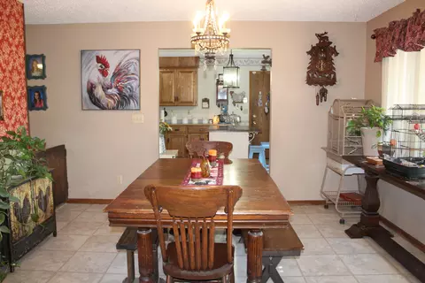 129 E Brandon Dr, Bismarck, ND 58503 photo 11
