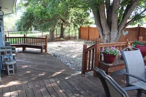 129 E Brandon Dr, Bismarck, ND 58503 photo 33