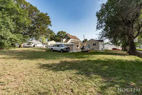 2014 D Ave E, Bismarck, ND 58501 photo 18