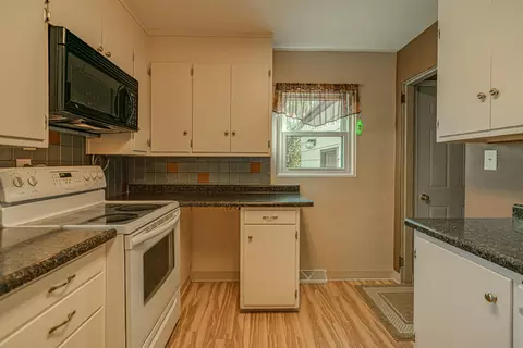 1020 Riverview Ave, Bismarck, ND 58504 photo 9