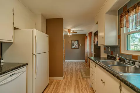 1020 Riverview Ave, Bismarck, ND 58504 photo 11