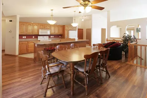 774 Interstate Ave W, Bismarck, ND 58503 photo 6