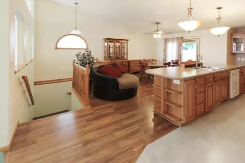 774 Interstate Ave W, Bismarck, ND 58503 photo 5