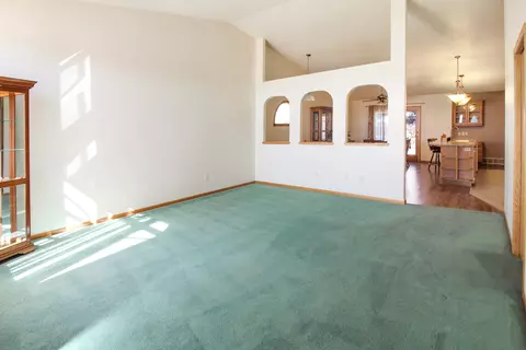 774 Interstate Ave W, Bismarck, ND 58503 photo 7