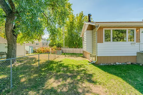 2017 E Avenue B, Bismarck, ND 58501 photo 44