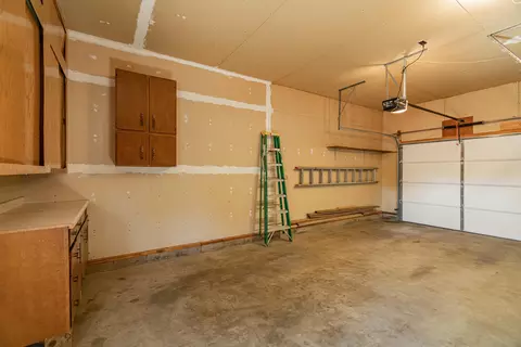 2017 E Avenue B, Bismarck, ND 58501 photo 55