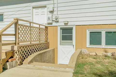 2017 E Avenue B, Bismarck, ND 58501 photo 51