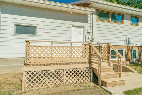 2017 E Avenue B, Bismarck, ND 58501 photo 5