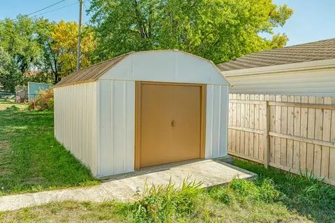 2017 E Avenue B, Bismarck, ND 58501 photo 48