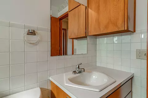 2017 E Avenue B, Bismarck, ND 58501 photo 13