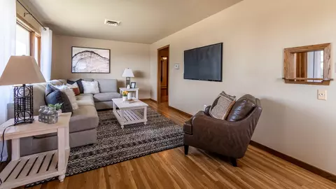 1304 Monte Dr, Mandan, ND 58554 photo 5