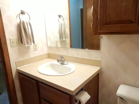 407 E Brandon Dr, Bismarck, ND 58503 photo 26