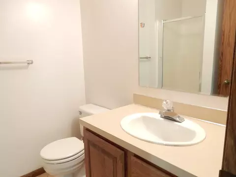 407 E Brandon Dr, Bismarck, ND 58503 photo 21