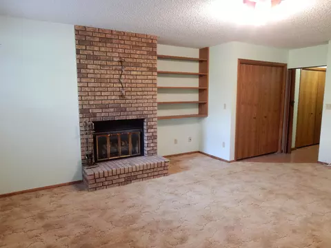 407 E Brandon Dr, Bismarck, ND 58503 photo 42