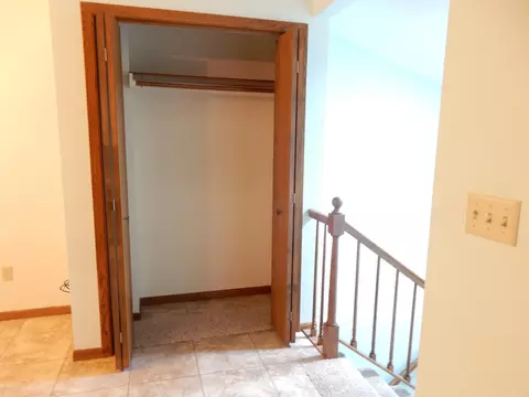 407 E Brandon Dr, Bismarck, ND 58503 photo 16
