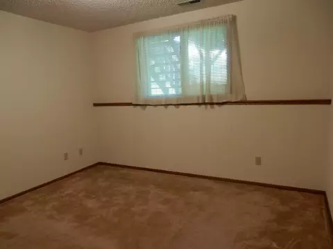 407 E Brandon Dr, Bismarck, ND 58503 photo 45