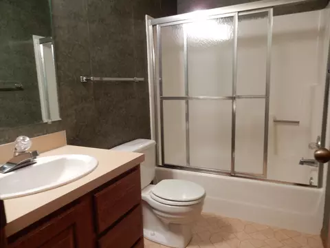 407 E Brandon Dr, Bismarck, ND 58503 photo 43