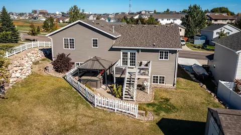 703 Calgary Ave, Bismarck, ND 58503 photo 49