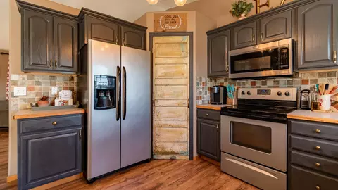 703 Calgary Ave, Bismarck, ND 58503 photo 17