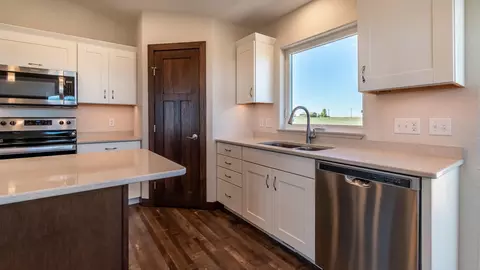 512 Apple Ridge Rd, Menoken, ND 58558 photo 7