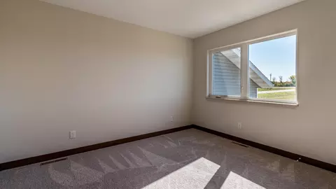 512 Apple Ridge Rd, Menoken, ND 58558 photo 13