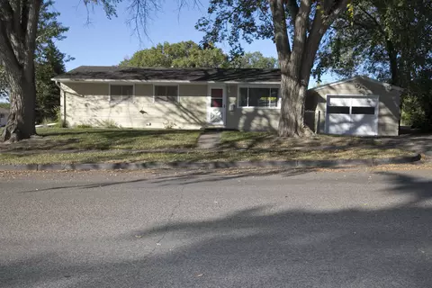 502 Central Ave E, Bismarck, ND 58501 photo 1
