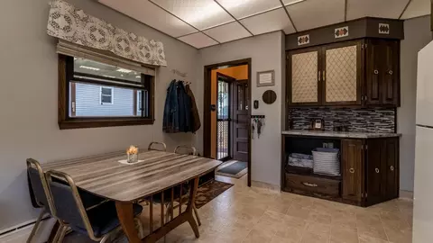 402 2nd Ave NE, Mandan, ND 58554 photo 3