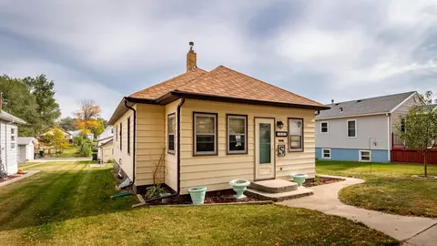 402 2nd Ave NE, Mandan, ND 58554 photo 32