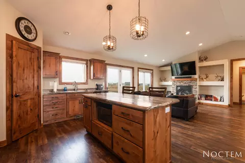 2483 Eugene Dr N, Mandan, ND 58554 photo 12