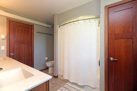 4830 E Roundup Rd, Bismarck, ND 58503 photo 8