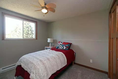 4830 E Roundup Rd, Bismarck, ND 58503 photo 22