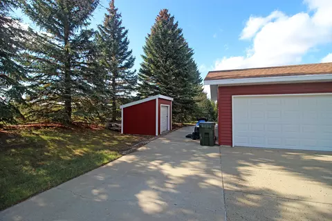 4830 E Roundup Rd, Bismarck, ND 58503 photo 34