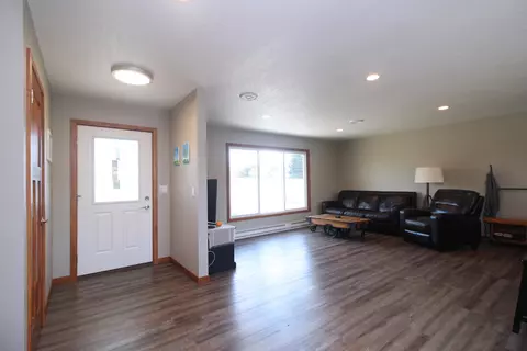 4830 E Roundup Rd, Bismarck, ND 58503 photo 6