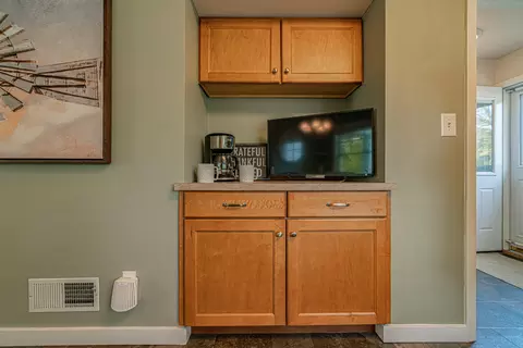 1320 N 3rd St, Bismarck, ND 58501 photo 9