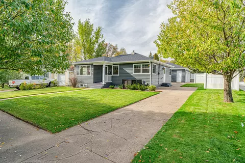 1320 N 3rd St, Bismarck, ND 58501 photo 1
