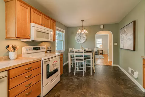 1320 N 3rd St, Bismarck, ND 58501 photo 11