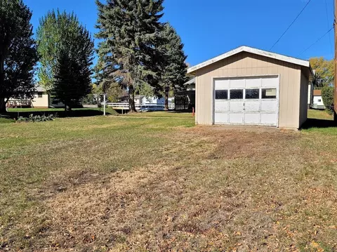 405 Chaffee Row, Beulah, ND 58523 photo 26