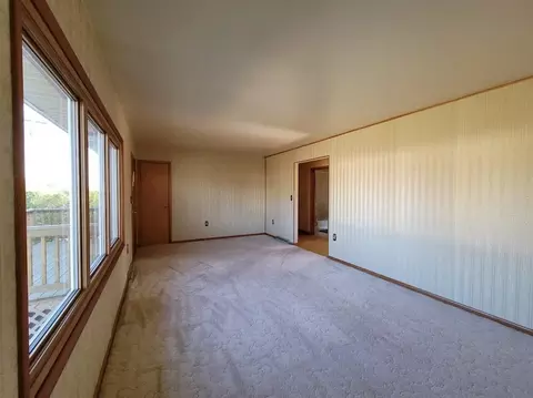 405 Chaffee Row, Beulah, ND 58523 photo 8