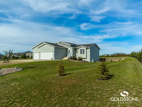 200 90th Ave NE, Bismarck, ND 58503 photo 5