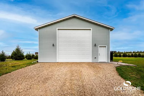 200 90th Ave NE, Bismarck, ND 58503 photo 8