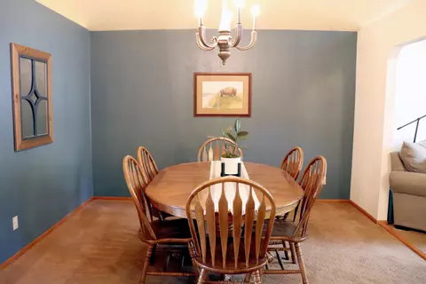769 Munich Dr, Bismarck, ND 58504 photo 11