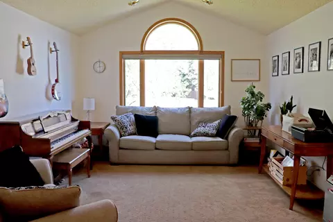 769 Munich Dr, Bismarck, ND 58504 photo 14