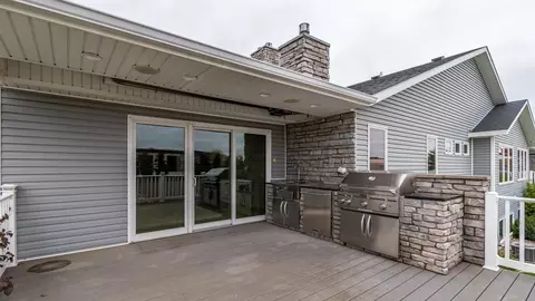 2214 Shoal Loop SE, Mandan, ND 58554 photo 32