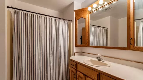 2019 Thompson St, Bismarck, ND 58501 photo 39