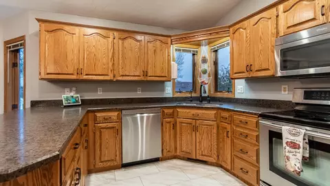 2019 Thompson St, Bismarck, ND 58501 photo 13