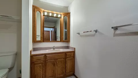 2019 Thompson St, Bismarck, ND 58501 photo 29